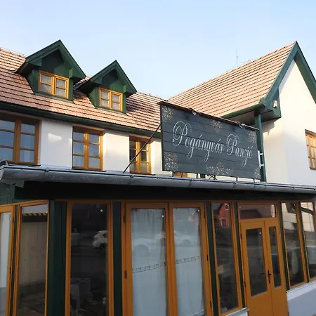 Bed&more Pogányvár 3* Egyházasbást